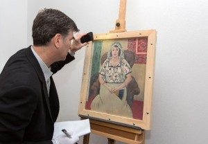 “La mujer sentada”, obra del pintor francés Henri Matisse, fue devuelta por Art Recovery a sus legítimos dueños. 